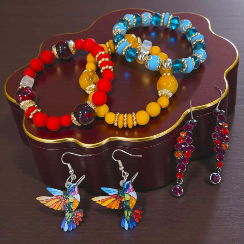 Bright Vibrant Bird Multicolor Tones Bracelet And Earring Set